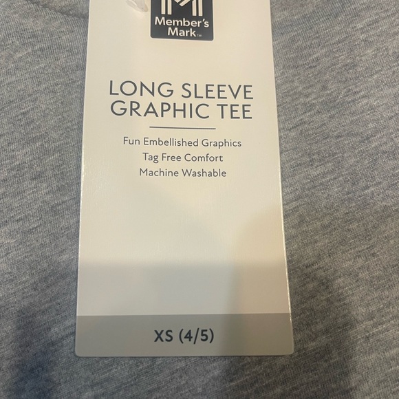 Girls XS (4/5) Long Sleeve Graphic Tees Bundle – Dog Print & Sequin Bow - Picture 6 of 7